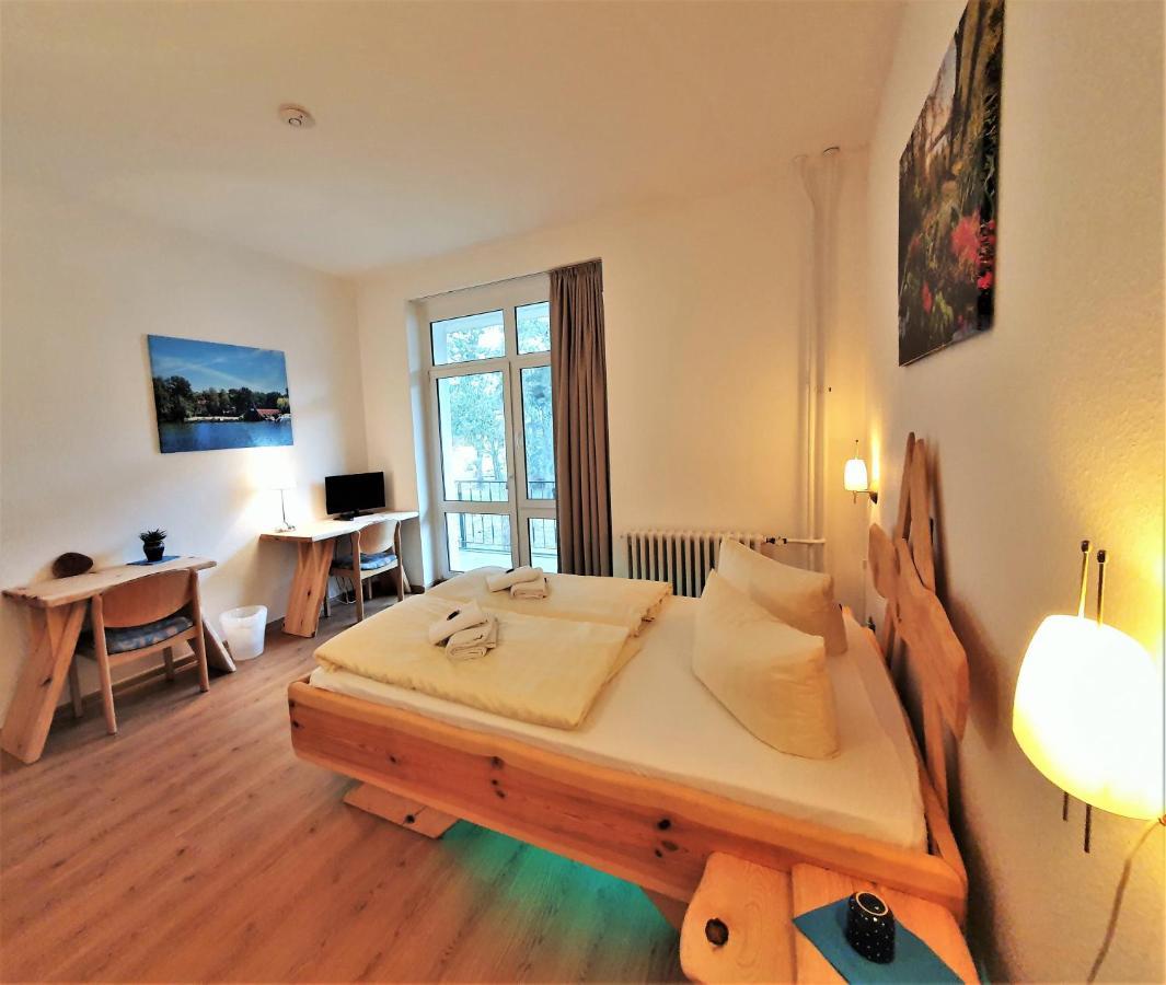 Waldhotel Am See Berlin-Schmoeckwitz Exterior photo